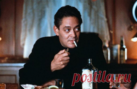 Рауль Хулиа, 9 марта, 1940
 • 24 октября 1994