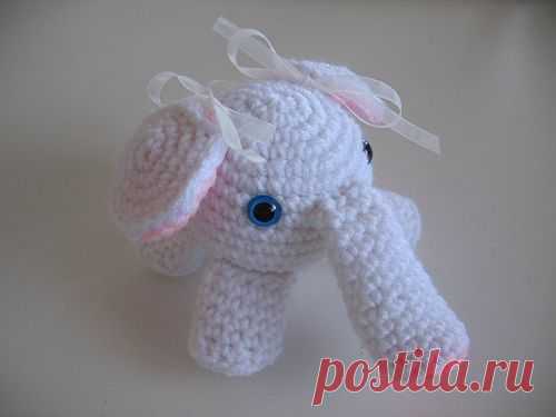 DORMANT: White Elephant Crochetalong (w/pattern) - CROCHET