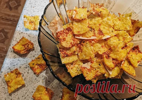 Чипсы из лаваша с сыром и сметаной 🧀⬇️ - пошаговый рецепт с фото. Автор рецепта 🌿Лидия Радовня🌿 . - Cookpad