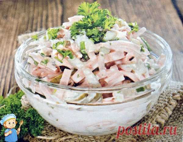 Салат с яичными блинчиками и колбасой