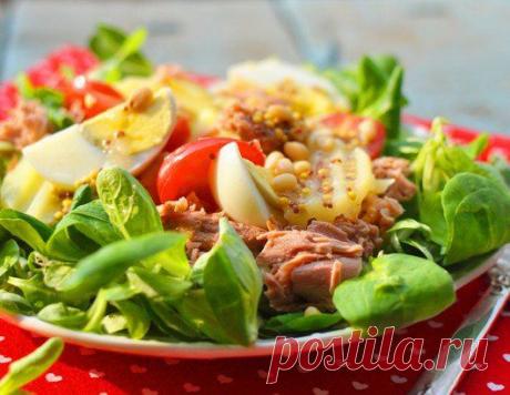 КАРТОФЕЛЬНЫЙ САЛАТ С ТУНЦОМ И ГОРЧИЧНО-МЕДОВОЙ ЗАПРАВКОЙ