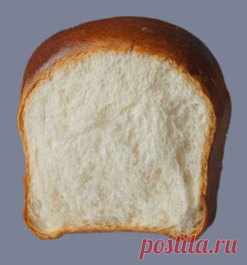 Сайка ереванская по РТУ Армянской ССР Эти чудные (!) сайки согласно армянскому стандарту тех времен выпекали по 3 штуки в одной форме. Вес каждой из них - 200 гр. Показатели рассчитаны на конкретную форму. Привожу ее размеры: - длина по верху 23,5 см; - длина по низу 20,5 см; - ширина по верху 11,5 см; - ширина по низу 8 см; - высота…