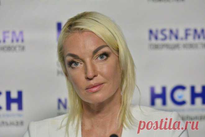 «Столкнулась с местью»: Максакова раскрыла настоящую причину изгнания Волочковой из Большого театра
Балерина не вернулась на сцену из-за чужого уязвленного самолюбия Анастасия Волочкова. Фото:...
Читай дальше на сайте. Жми подробнее ➡