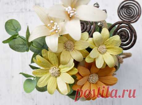 DIY: How To Make a Daisy Flower Using Dried Cornhusk | Reduce. Reuse. Recycle. Replenish. Restore.