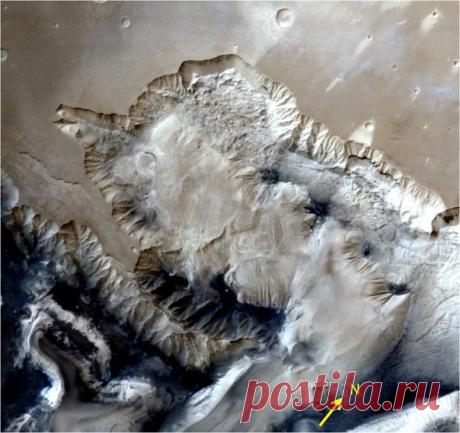 Индийский зонд Mangalyaan прислал детальные изображения поверхности Марса / Astro Analytics