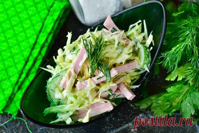 Салат «Венский» из молодой капусты | Foodbook.su Салат «Венский» из молодой капусты – это весенний салат, который отличается не только отменным вкусом, но еще и получается полезным. Также его можно смело отнести к бюджетным блюдам и таким рецептам,