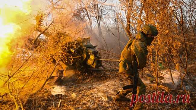 Трое российских бойцов спасли трехтонную пушку Д-30 от дронов ВСУ