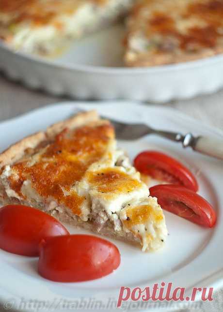 Киш с курицей, луком-пореем и сыром моцарелла. Автор: trablin