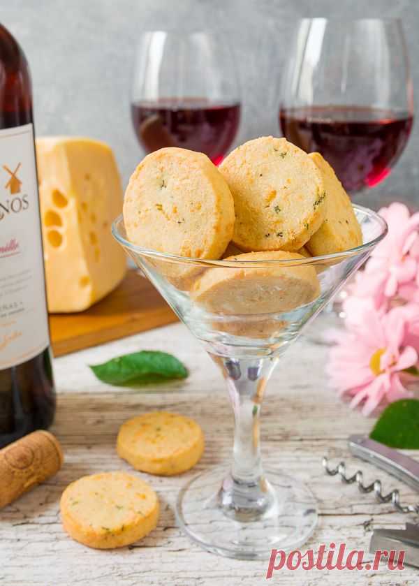 Сырное печенье с тимьяном - вкусные проверенные рецепты, подбор рецептов по продуктам, консультации шеф-повара, пошаговые фото, списки покупок на VkusnyBlog.Ru