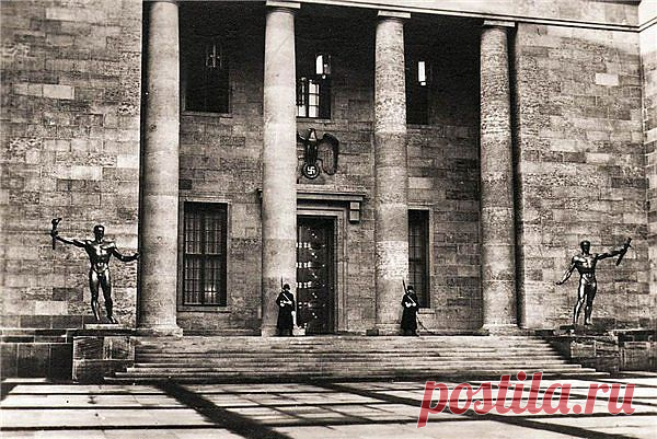 Военная история в фотографиях и книгах