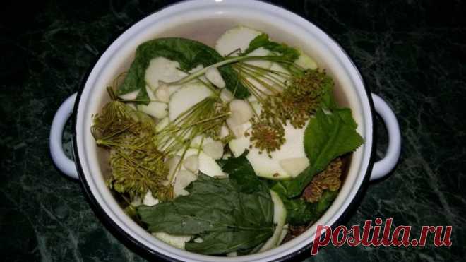 Малосольные кабачки быстрого приготовления – хрустящая вкусняшка - На Кухне
