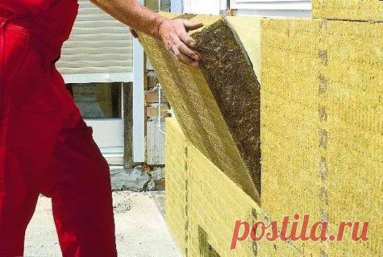 10 дорогих ошибок при утеплении фасада частного дома.
Что нужно знать про утепление фасада частного дома, прежде чем браться за работу, чтобы не пришлось всё переделывать уже через год? Советы, рождённые опытом
Гениальное просто. Взять хоть обычный термос – незаменимая в хозяйстве вещь, сохраняет тепло всякой залитой в неё жидкости, не обращая внимания на температуру окружающей среды. Всё благодаря идеальной теплоизоляции. Эта технология находит множество применений. В том числе она использует