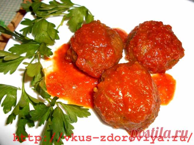 Гороховые котлеты .Это замечательный рецепт постных очень вкусных котлет из гороха в томатном соусе.

Ингредиенты:

200 гр. гороха (половинки)
1 маленькая луковица
1-2 зубчика чеснока
20-30 гр. петрушки
Соль, перец
Перец чили
1 ч.л.кумина
0, 5 ч.л. кориандра
1 ч.л. майорана
0, 5 ч.л. соды
2 ст.л. муки