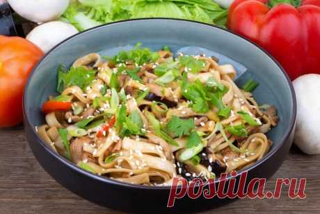 15 простых рецептов лапши вок с курицей