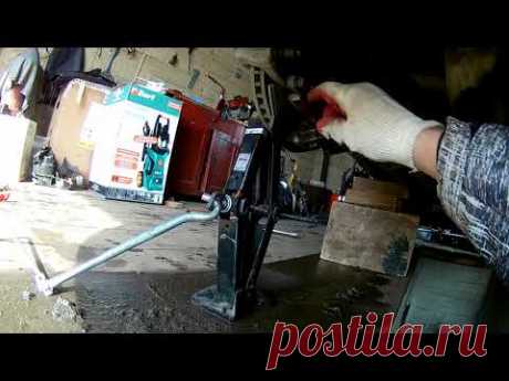 Замена шаровых без съёмника очень просто.