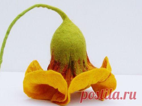 Красивые цветы в технике мокрого валяния