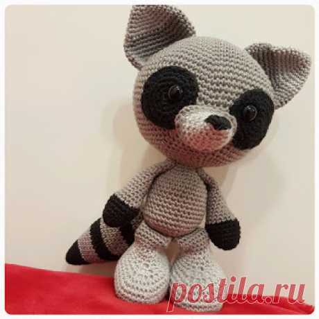 Eserehtanin: The Silent Raccoon