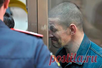 Лидера Ореховской ОПГ осудят за нападение на милиционера 23 года назад. Лидера Ореховской группировки Сергея Буторина будут судить за нападение на милиционера, которое произошло 23 года назад — по его указанию член банды Марат Полянский совершил покушение на сотрудника МВД. Уголовное дело вскоре будет направлено в Бабушкинский районный суд Москвы.