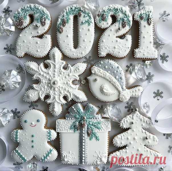 Доброе утро!!! 🎄✨ Новый год пусть принесёт Вам тепла, любви и счастья, Чудо к каждому придёт, Мимо Вас пройдут ненастья, Пусть в душе тепло царит, И здоровья будет море, Сердце счастьем пусть горит, И ни капельки Вам горя! Желаю Счастливого Нового 2021 года! Храни Вас Бог!