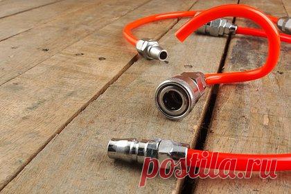 Рабочие вставили в 15-летнего подростка шланг, включили компрессор и погубили его