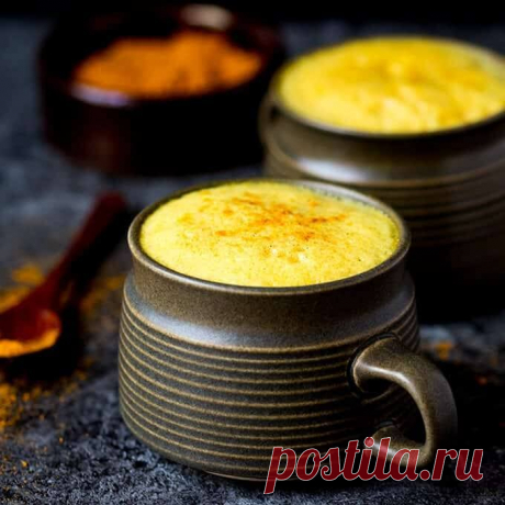 Имбирный латте с мёдом и куркумой