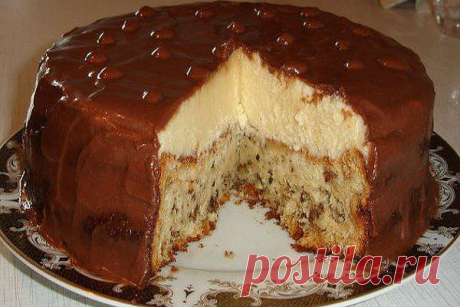 Вкус крема похож на мороженое, а с нежным бисквитом и глазурью, это еще вкуснее.
Ингредиенты:
Для теста:
-4 яйца (отделить белки от желтков)
-1 стакан сахара
-10 ст.л. холодной воды
-2 ст.л. с горкой какао
-1/2 ч.л соды
-1 стакан муки
-1 ч.л. ванилина

для крема:
-1 стакан сахара
-3 ст.ложки. муки с горкой
-2 яйца
-ванилин
-1 стакан теплого молока
— 250гр сливочного масла

Для глазури:
-2 ст.л. сахара
-2 ст.л. какао-порошка
-2 ст.л. сметаны
-50гр сливочного масла

Способ п...