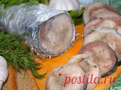 Рулет из свежемороженной скумбрии