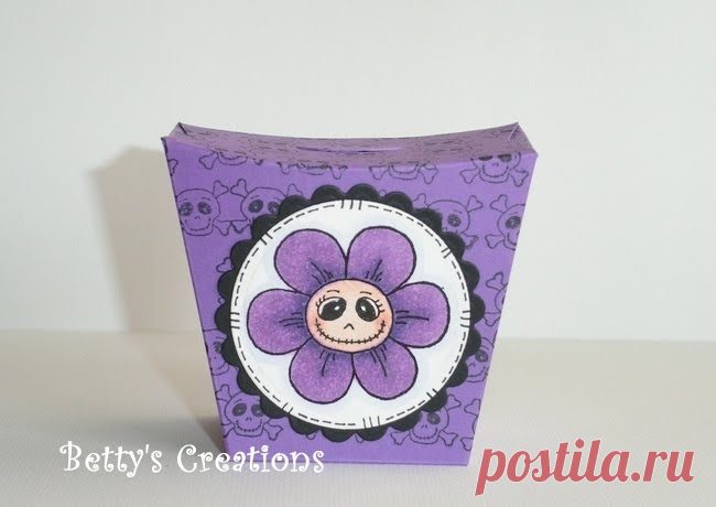 Коробочки, корзинки и новогодние игрушки из картона