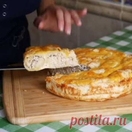 Обалденный мясной пирог без возни с тестом. Очень сочно и вкусно!