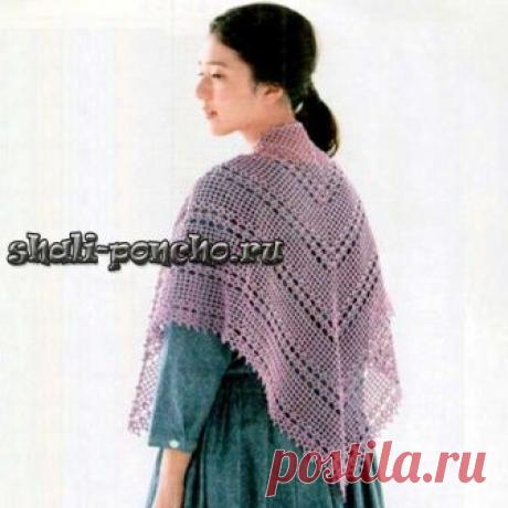 Филейная шаль с ажурными полосками