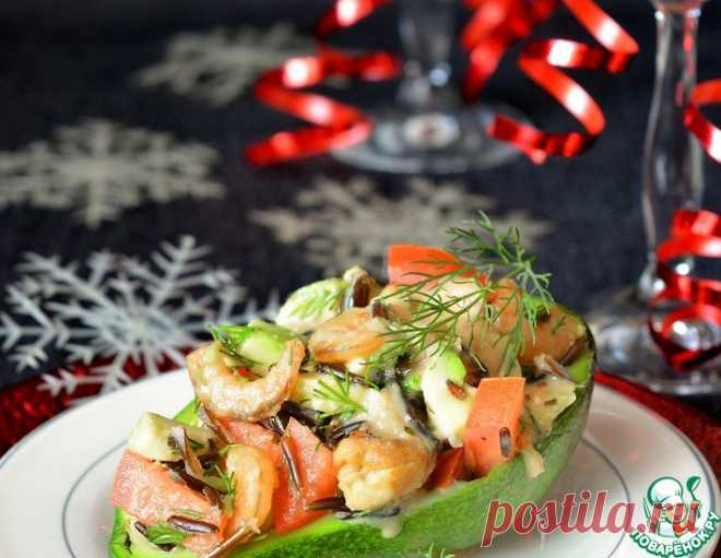 Салат с рисом, авокадо и морепродуктами – кулинарный рецепт