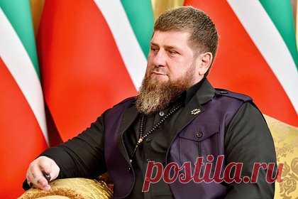 Кадыров отреагировал на решение Собянина о переносе мечети в Москве. Глава Чечни Рамзан Кадыров отреагировал на решение мэра Москвы Сергея Собянина по поводу смены месторасположения новой мечети в столице. Кадыров отметил, что любой конфликт можно решить дипломатическим путем, что и сделали московские власти. Новое месторасположение постройки он назвал удобным.