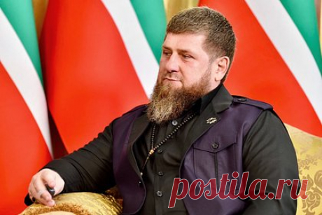 Кадыров отреагировал на решение Собянина о переносе мечети в Москве. Глава Чечни Рамзан Кадыров отреагировал на решение мэра Москвы Сергея Собянина по поводу смены месторасположения новой мечети в столице. Кадыров отметил, что любой конфликт можно решить дипломатическим путем, что и сделали московские власти. Новое месторасположение постройки он назвал удобным.
