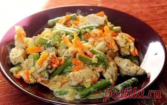 Как приготовить курица со стручковой фасолью и овощами в сливочном соусе - рецепт, ингредиенты и фотографии
