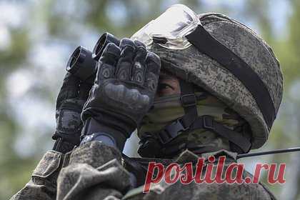 ВСУ начали сбрасывать на Россию самодельные кассетные боеприпасы. Что известно о новой тактике украинцев?. Вооруженные силы Украины начали сбрасывать с дронов кассетные боеприпасы на российские регионы. В частности, о подобном случае сообщил губернатор Курской области Роман Старовойт. Начиненный кассетными боеприпасами украинский дрон атаковал маслодельный комбинат в городе Суджа.
