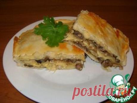 Слоёнка с грибами, луком и сыром - кулинарный рецепт