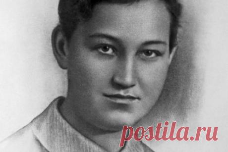 Опубликованы мемуары сослуживца Зои Космодемьянской. Партизан Василий Бирюков, который был сослуживцем Зои Космодемьянской, рассказал в своих мемуарах о подготовке диверсантов в начале Великой Отечественной войны. В ранее не публиковавшихся воспоминаниях он отметил ускоренное обучение партизанских отрядов. Новобранцы добились успеха в первой боевой операции.