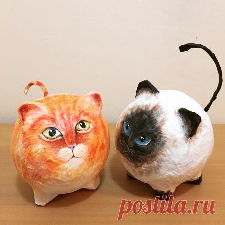 Cats paper mache