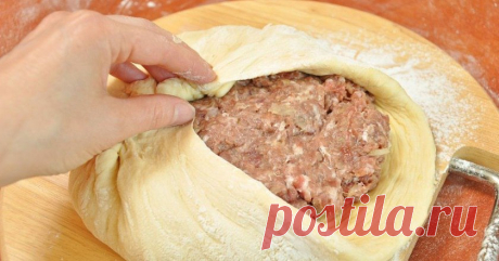 Золотистые осетинские пироги с мясом и ароматной зеленью Если любите сытную несладкую выпечку с мясом, вам определенно нужно хоть раз в жизни попробовать осетинские пироги. Конечно, их готовят с разными