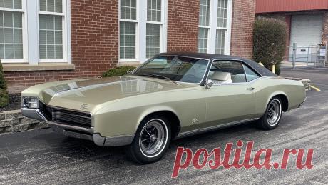 1967 Buick Riviera | T19 / Indy 2019 / Аукционы Mecum 1967 Buick Riviera представлен как Лот T19 в Индианаполисе, в