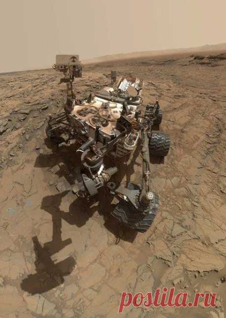 NASA обнародовало селфи марсохода Curiosity / Физика невозможного!