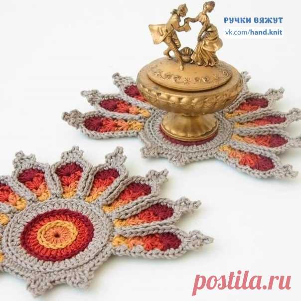 Подставки под горячее крючком. Идеи и схемы.