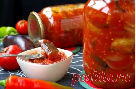 Лечо из огурцов на зиму - невероятно вкусная заготовка!

Ингредиенты: 
Томаты – 1,5 кг.; 
Перец сладкий – 300 гр.; 
Огурцы – 2,5 кг.; 
Морковь – 300 гр.; 
Масло растительное – 0,5 стакана; 
Чеснок – 1 головка; 
Перец чили – 2 стручка; 
Уксус 9%– 100 мл.; 
Сахар – 0,5 стакана; Соль – 1 ст. ложка. 

Приготовление: 
Помидоры пропустим через мясорубку, желательно отрезав от них твердые места где крепится плодоножка. Так же пропустим через мясорубку горький перец чили и чеснок....