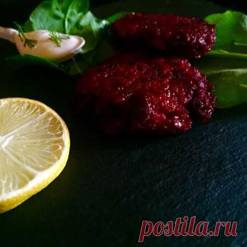 Свекольные драники с брынзой
