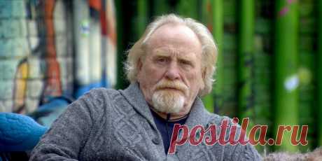 Джеймс Космо