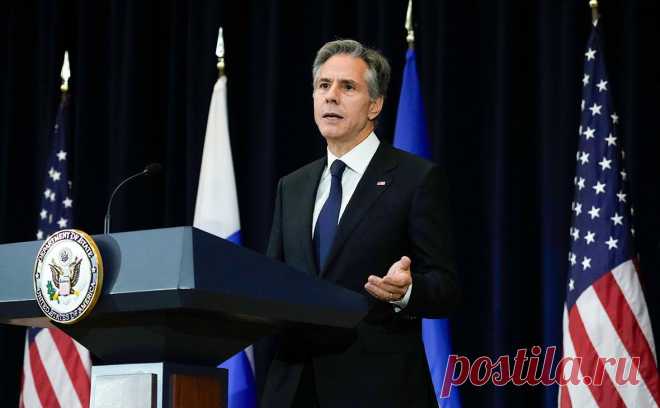 Блинкен назвал требования России к Украине «обреченными на провал». Требование Москвы к Киеву для возобновления переговоров признать новые территории, которые вошли в состав России в сентябре прошлого года, обречено на неудачу, заявил госсекретарь США Энтони Блинкен на пресс-конференции по итогам переговоров с министром иностранных дел Великобритании Джеймсом Клеверли.