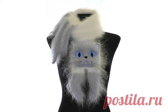 Knitted Scarf / Fuzzy white and gray blue Soft Scarf / от TaniaSh