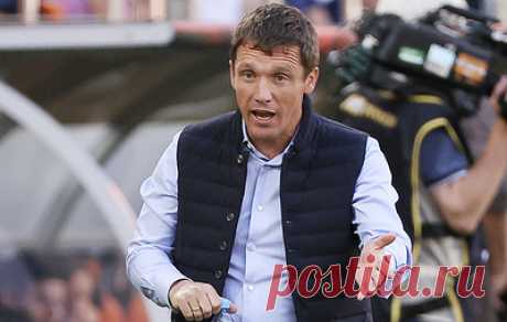 Остались вопросы к судейству. "Урал" на выезде проиграл "Динамо" в матче РПЛ. На 32-й минуте матча арбитр Виталий Мешков не наказал хозяев поля 11-метровым ударом после того, как защитник Саба Сазонов схватил игрока гостей Эмерсона руками