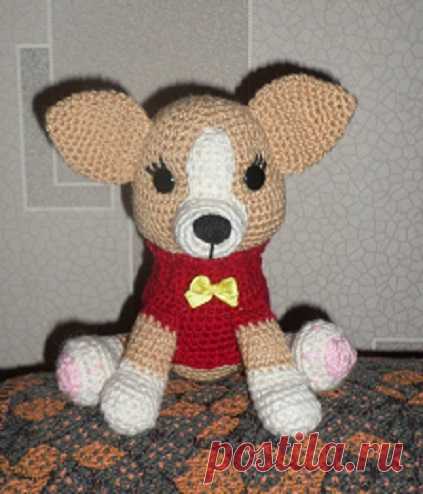 Собачка, связанная крючком.