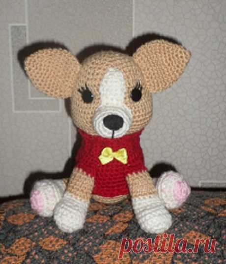 Собачка, связанная крючком.